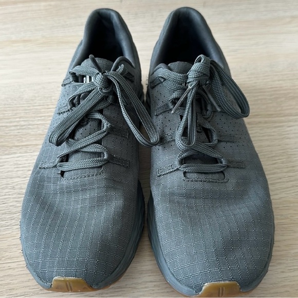 LIKE NEW NOBULL RIPSTOP RUNNER (W 7.5) - Picture 2 of 6